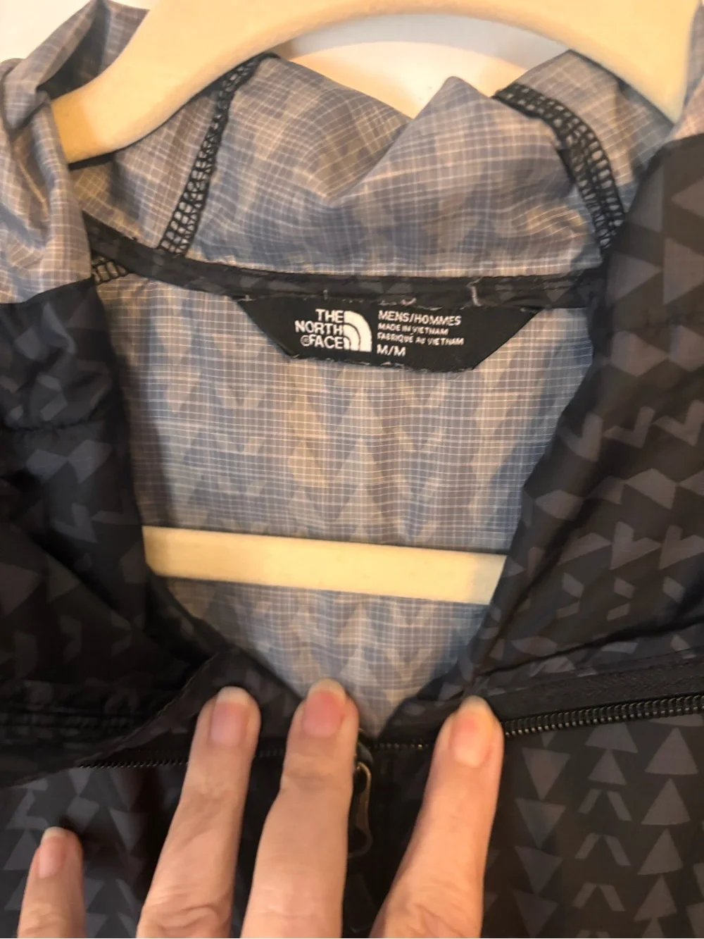 The North Face Men's Black & Gray Hooded Quarter Zip Windwall Windbreaker